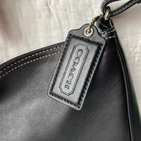 Classic Black Leather Coach Purse - Picture 5 of 10